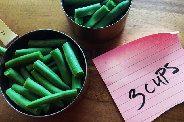 How to Calculate How Many Cups in One Pound of Green Beans | eHow How Much Does A Cup Of Green Beans Weigh