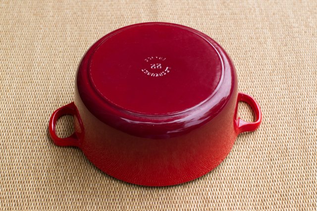 how-to-tell-if-a-le-creuset-is-fake-with-pictures-ehow