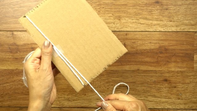 DIY Cardboard Weaving Loom — Cedar Dell Forest Farm