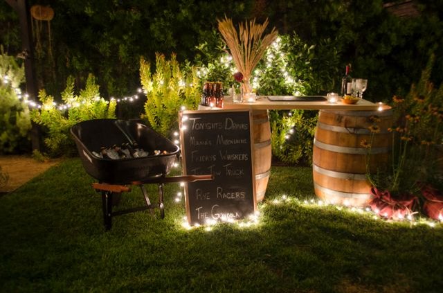Inexpensive Outdoor Party Lighting Ideas | eHow