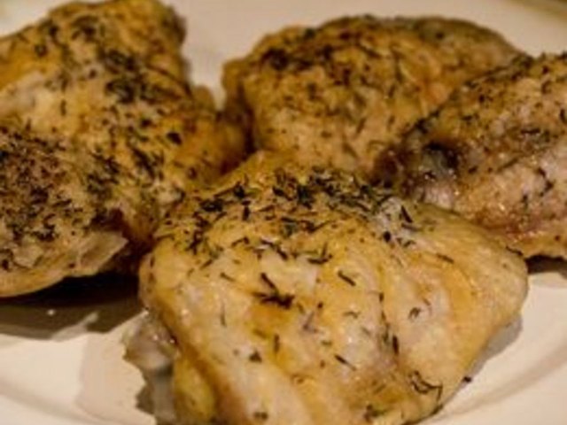 How to Bake Boneless Chicken Thighs How to Bake Boneless Chicken Thighs