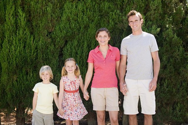 On average, adult women are several inches shorter than adult men. On average, adult women are several inches shorter than adult men.