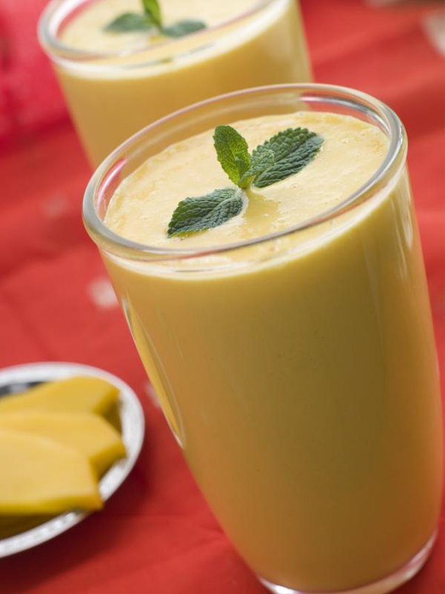 A spicy mango smoothie will boost your metabolism.