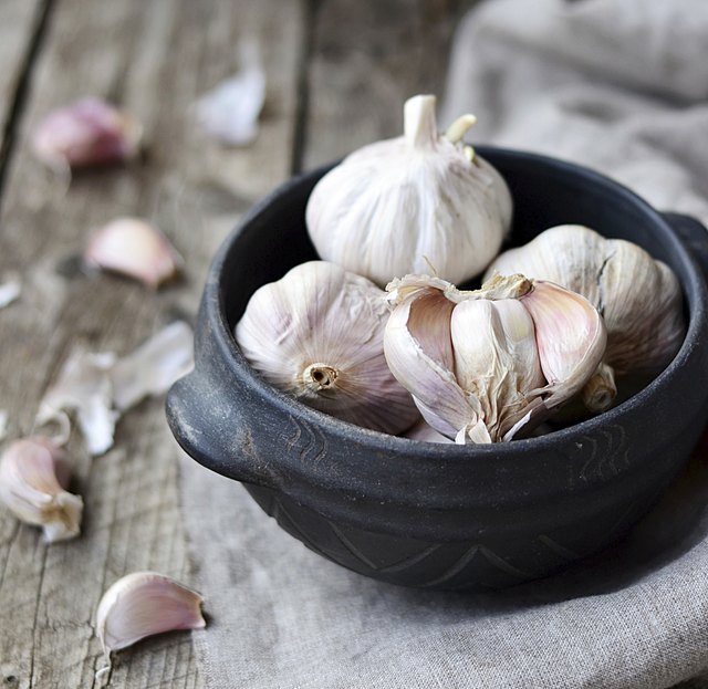 Small bowl of garlic.