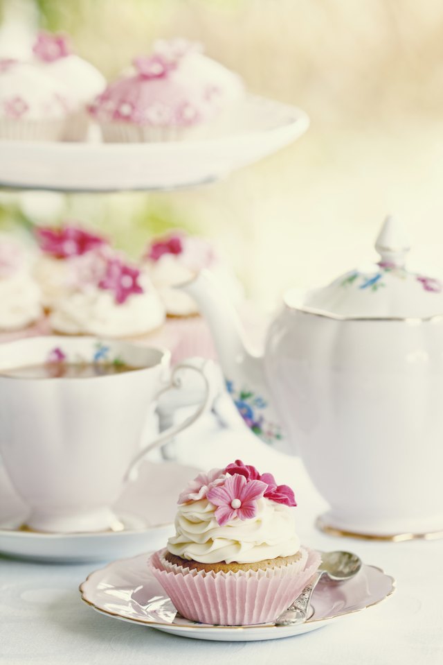 Table send for tea