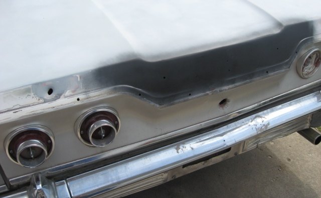 Black primer is guide coat