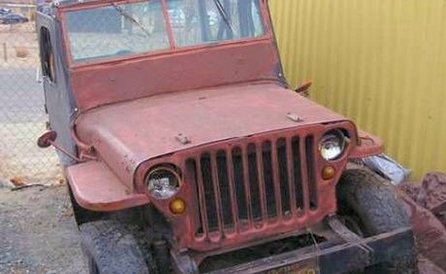 1941 Jeep with vacuum windshield wipers