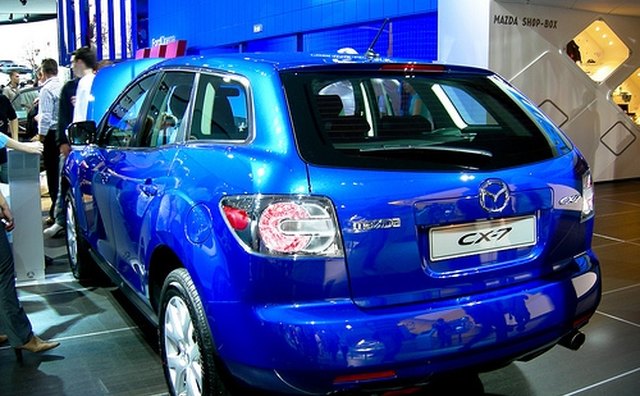 The 2009 Mazda CX-7 is powered by a turbocharged four-cylinder engine.