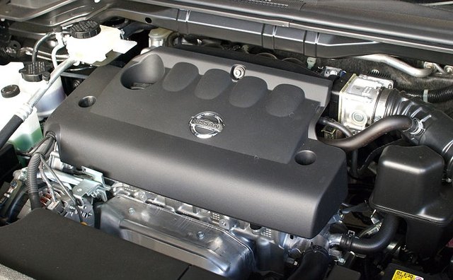 The Rogue's 170-horsepower 4-cylinder engine.
