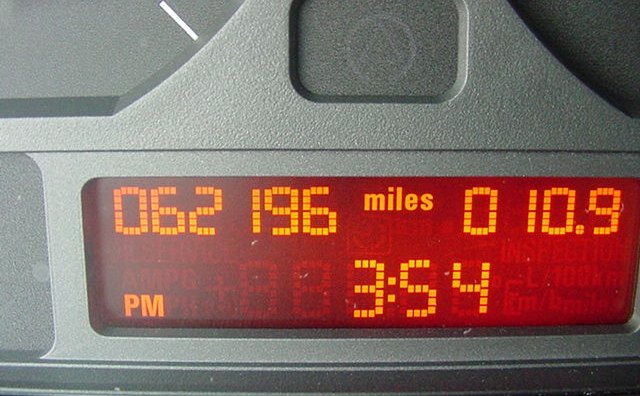 Make sure the clock is showing on instrument panel