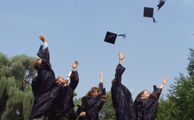 Even though the institutions that offer sex therapy graduate programs are comparatively few, there are still a range of options available for the student.