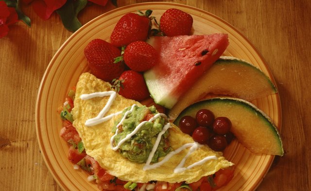 A southwestern omelet fills you up with peppers and tomatoes, but keeps your calories low.