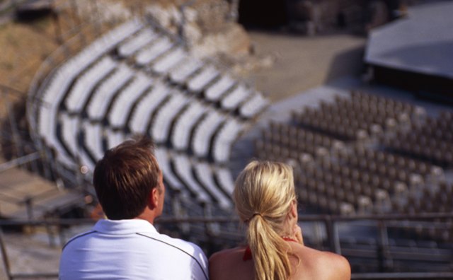 In Oedipus the King, the audience knows the truth, while many of the characters do not.
