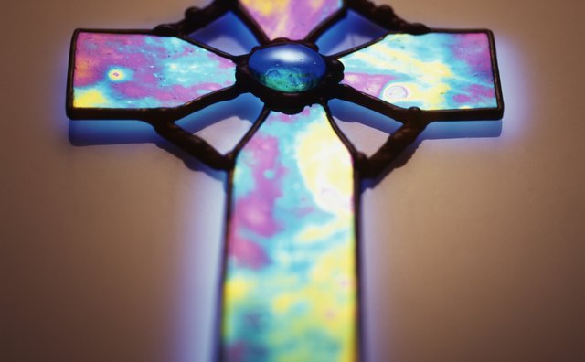 Celtic crosses come in a variety of designs.