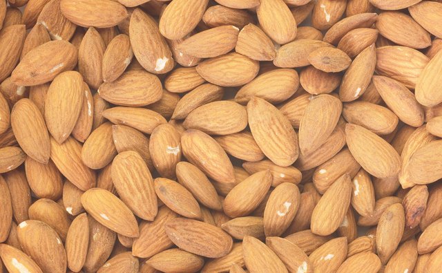 Almonds covered with sugar symbolize the bittersweet-ness of life.