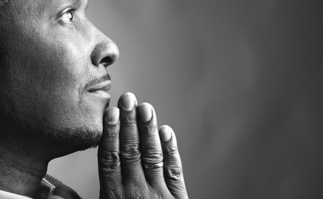 Prayers are an important part of the funerary ritual.