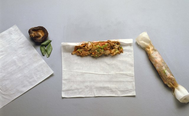 Thin wrappers are more commonly use for lumpia.