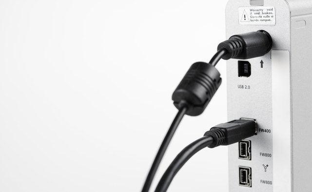 The top connector displayed here has a ferrite bead on it.