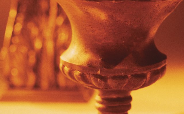 If an urn is not available, cremated remains can be sent in temporary containers.