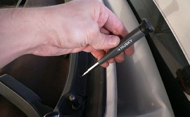 Removing front screws