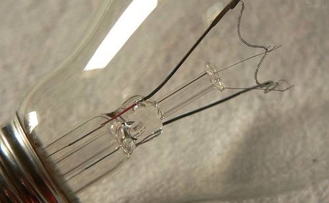 Incandescent bulb