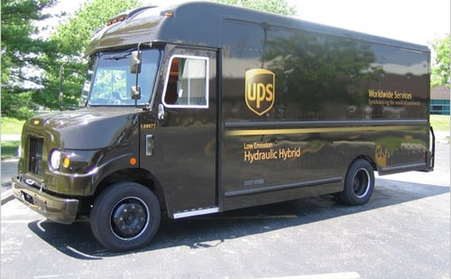 The United Parcel Service is using a hydraulic hybrid step van