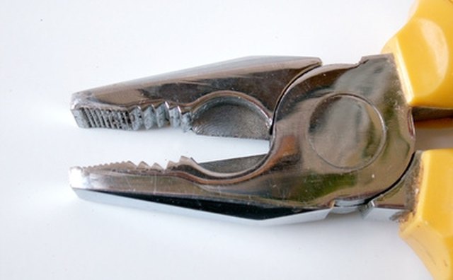 Common pliers