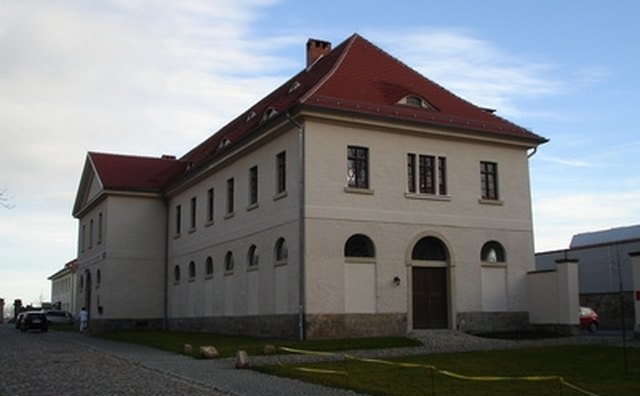 A well-run halfway house can help ex-offenders begin a crime-free life.