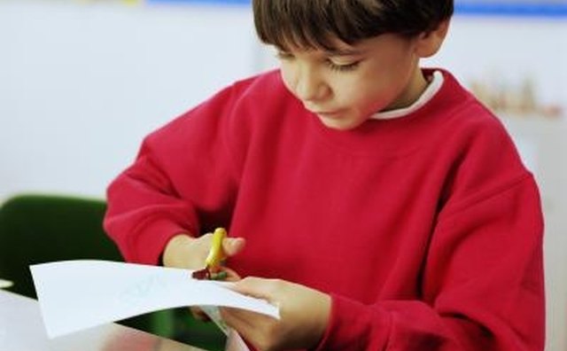 Gwiazdy can be made with paper and scissors.
