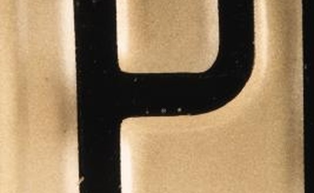 Choose plain, easy-to-read fonts for your flyer.