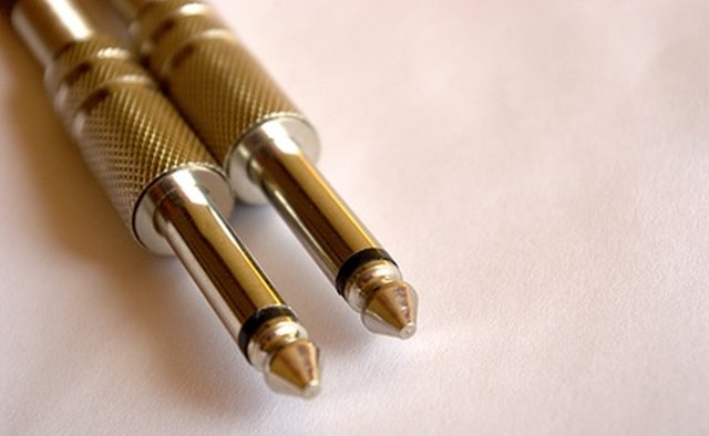 An instrument cable with two male ends