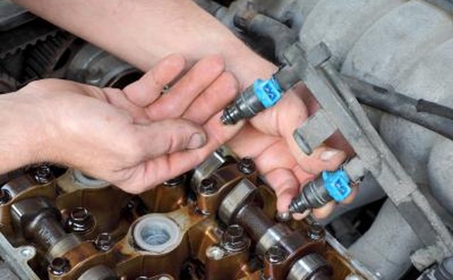Leaking injector