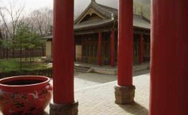 The Zhou period introduced new innovations in architecture.