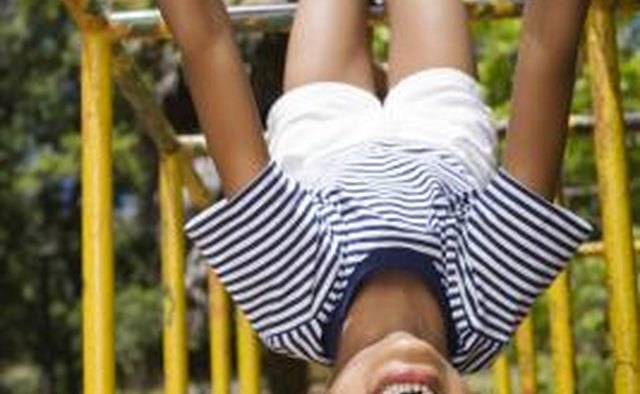 Use clues to lead kids to the monkey bars.
