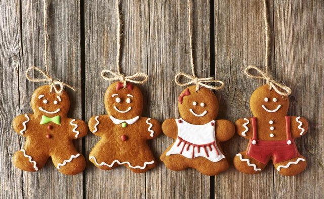 Small batch of gingerbread cookies.