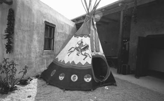 Note the typical bands and dusty stars on this Blackfoot tipi replica.