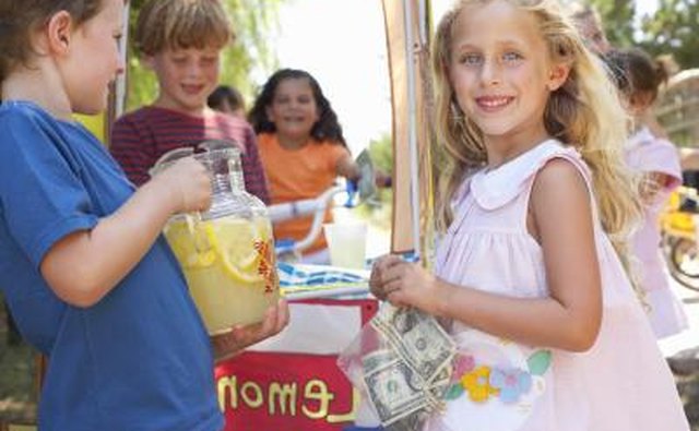 Children running lemonade stand