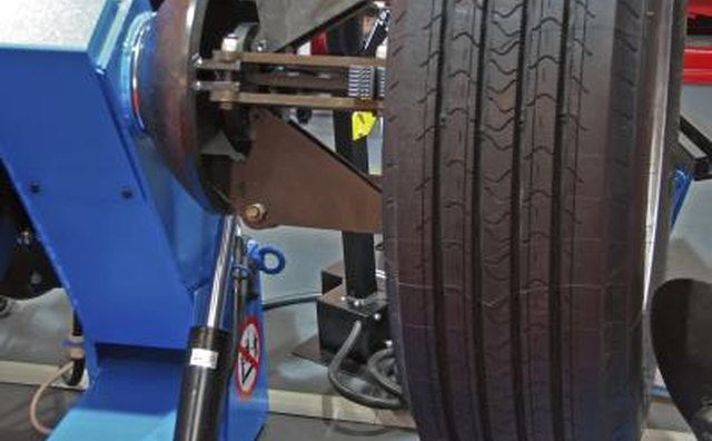 Vulcanising tire repair machine