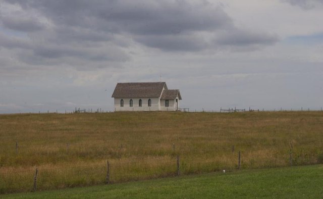A 19th century church in the middle of the priaries.