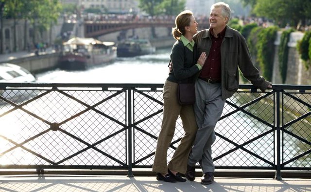 A mature couple is travelling.