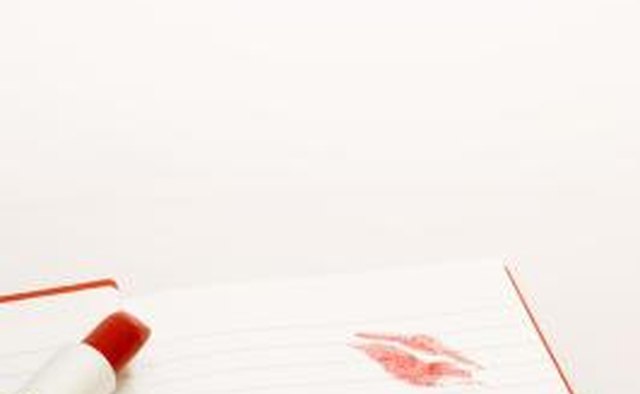 Add doodles to notes or cards.