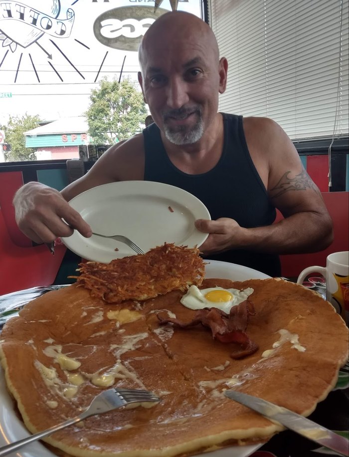 Addi S Diner In Springfield Oregon Has Huge Pancakes