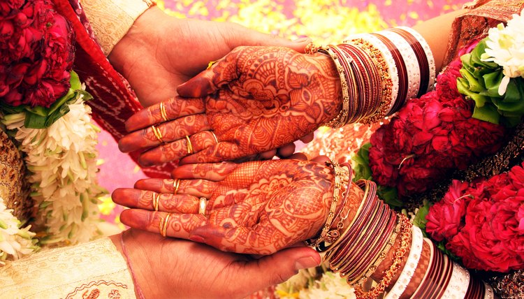 what-happens-at-a-hindu-pre-wedding-ritual-synonym