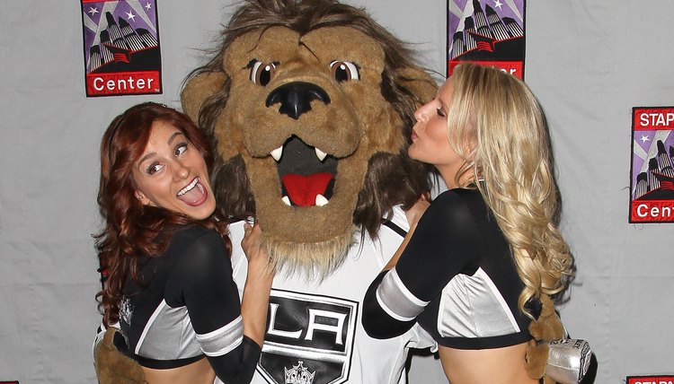 LA Kings Chalk Talk & Game Experience