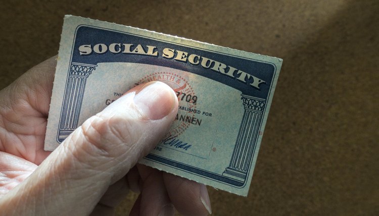 Are the Numbers on the Back of the Social Security Card the Routing Numbers for the Federal Reserve? 0ca45d59c0b0459999e0d0e56fdbc9e6