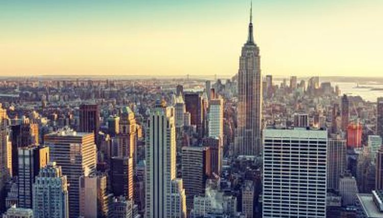New York became home to large groups of Italian immigrants.