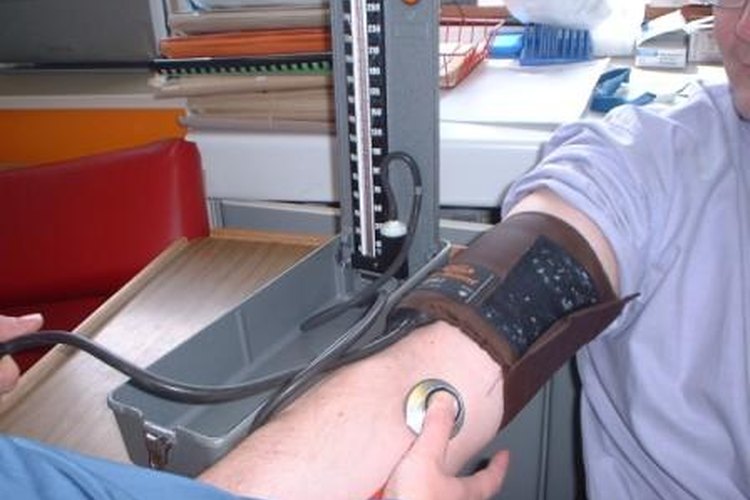 El tensiómetro permite medir la presión arterial.