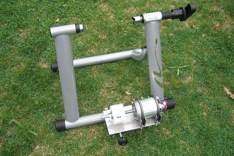 El pedal de un watt de un sistema generador para una bicicleta fija.