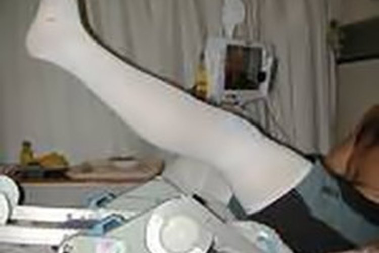 Medias de compresión después de una cirugía de rodilla.