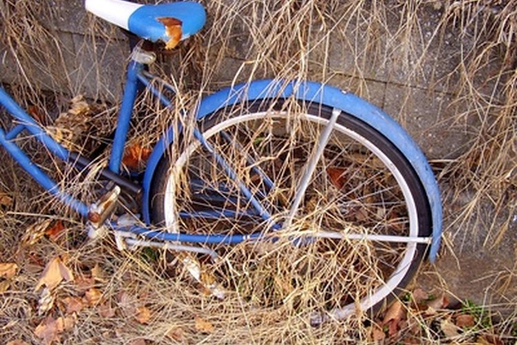 Una bicicleta oxidada pero ruidosa es una candidata para restauracion.